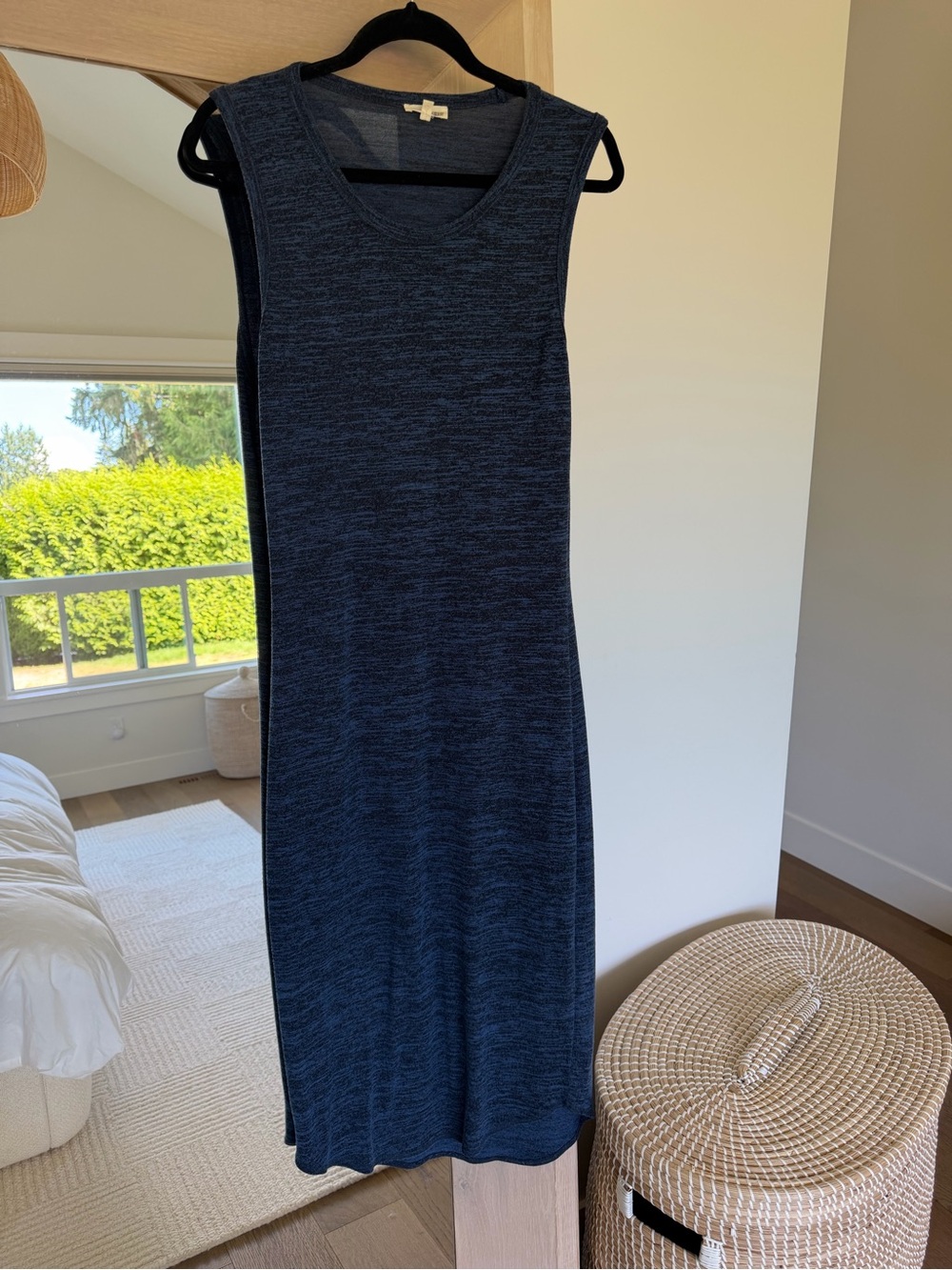 Aritzia - Wilfred Sleeveless Dress